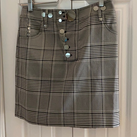 Checked Mini Skirt - Picture 4 of 4
